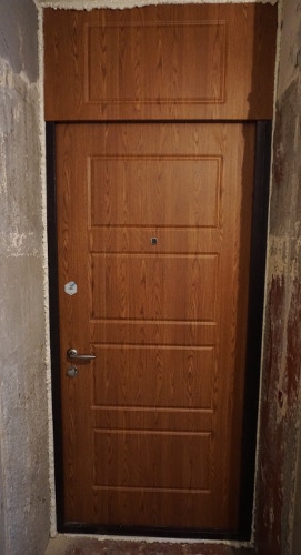 Дверь с фрамугой